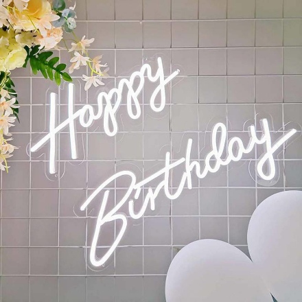 Obrázek LED Neonový nápis Happy Birthday  106 x 25 cm, dělený - zapůjčení