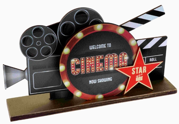 Obrázek z Dřevěná dekorace Hollywood Movie Night – filmová kamera a hvězda 