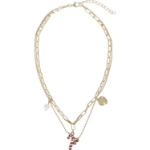 Vánoční náhrdelník se sladkou hůlkou na modelce jako doplněk svátečního outfitu