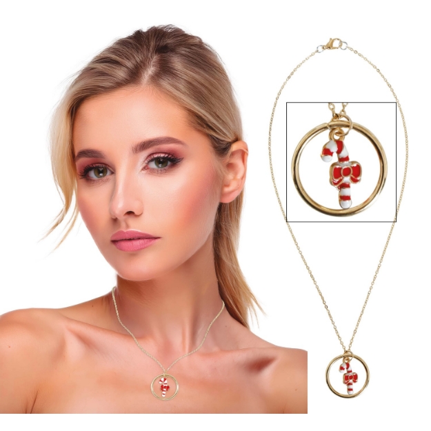 Vánoční náhrdelník se sladkou hůlkou v kruhu na modelce