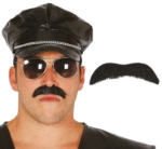 Detail klasického černého falešného kníru