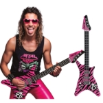 Muž s nafukovací elektrickou kytarou na rockové party